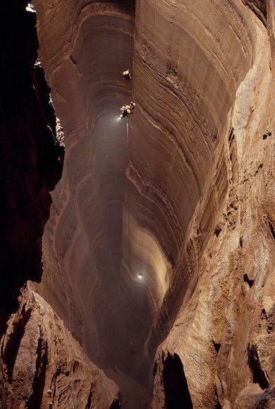 perierga.gr - Η βαθύτερη σπηλιά στον κόσμο!